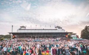 EM Public Viewing Rennbahn (002)